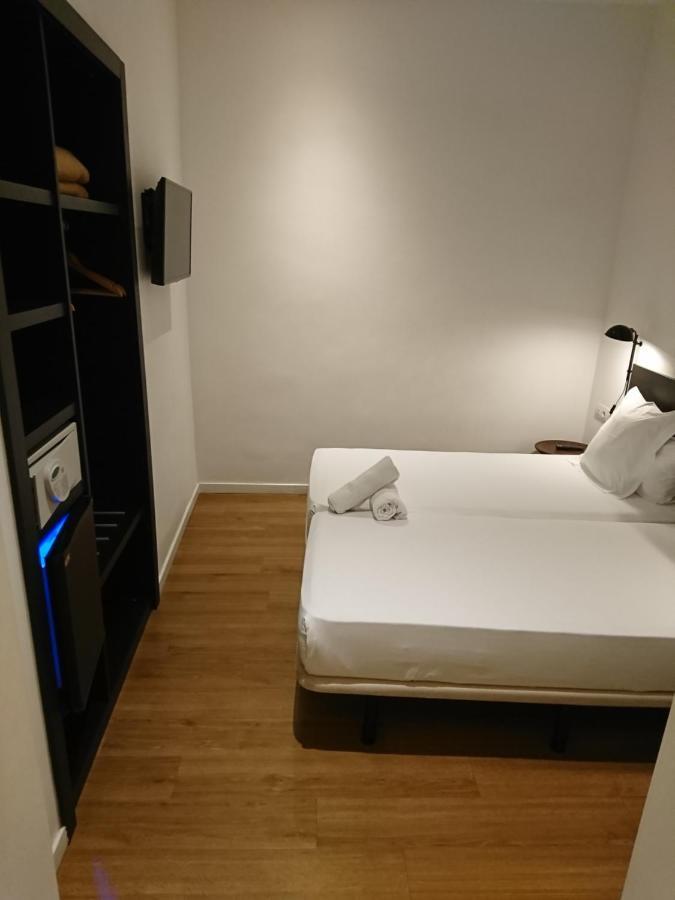 巴塞罗那 索姆尼特胜利门宾馆酒店 外观 照片